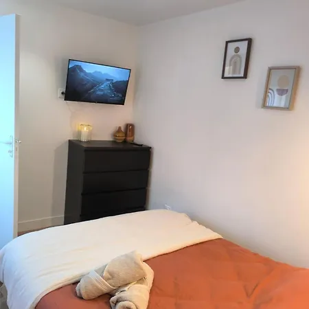 Apartment Terrasse Et Confort A - Proche Gare - 2 - Lerelaisdodile Cambrai